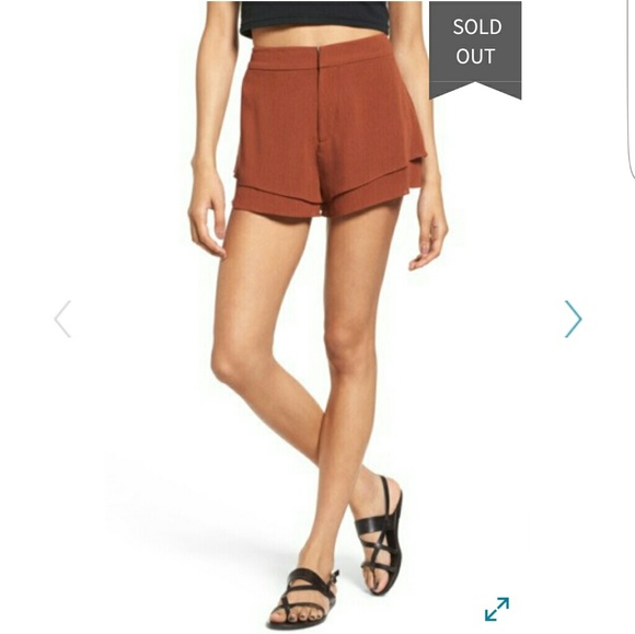 Leith Ruffle Shorts - Picture 7 of 8